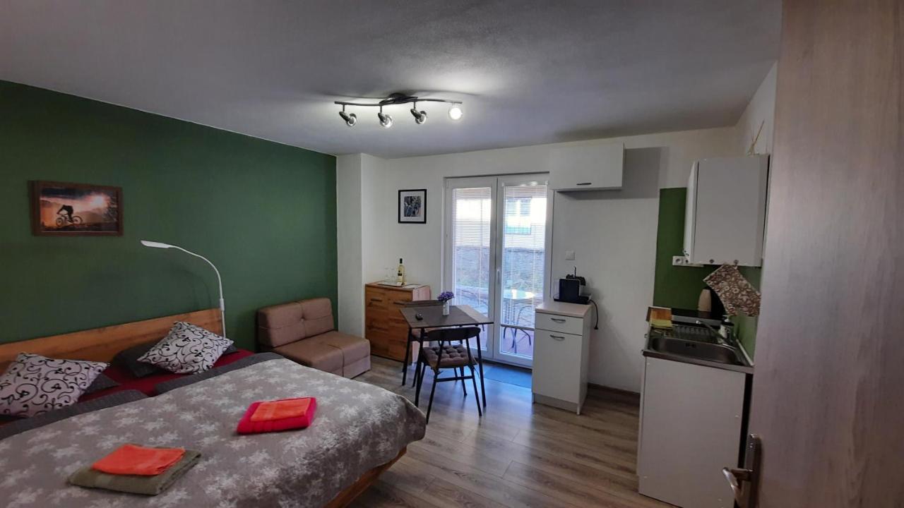 Bike Apartments 1 Hodruša 外观 照片